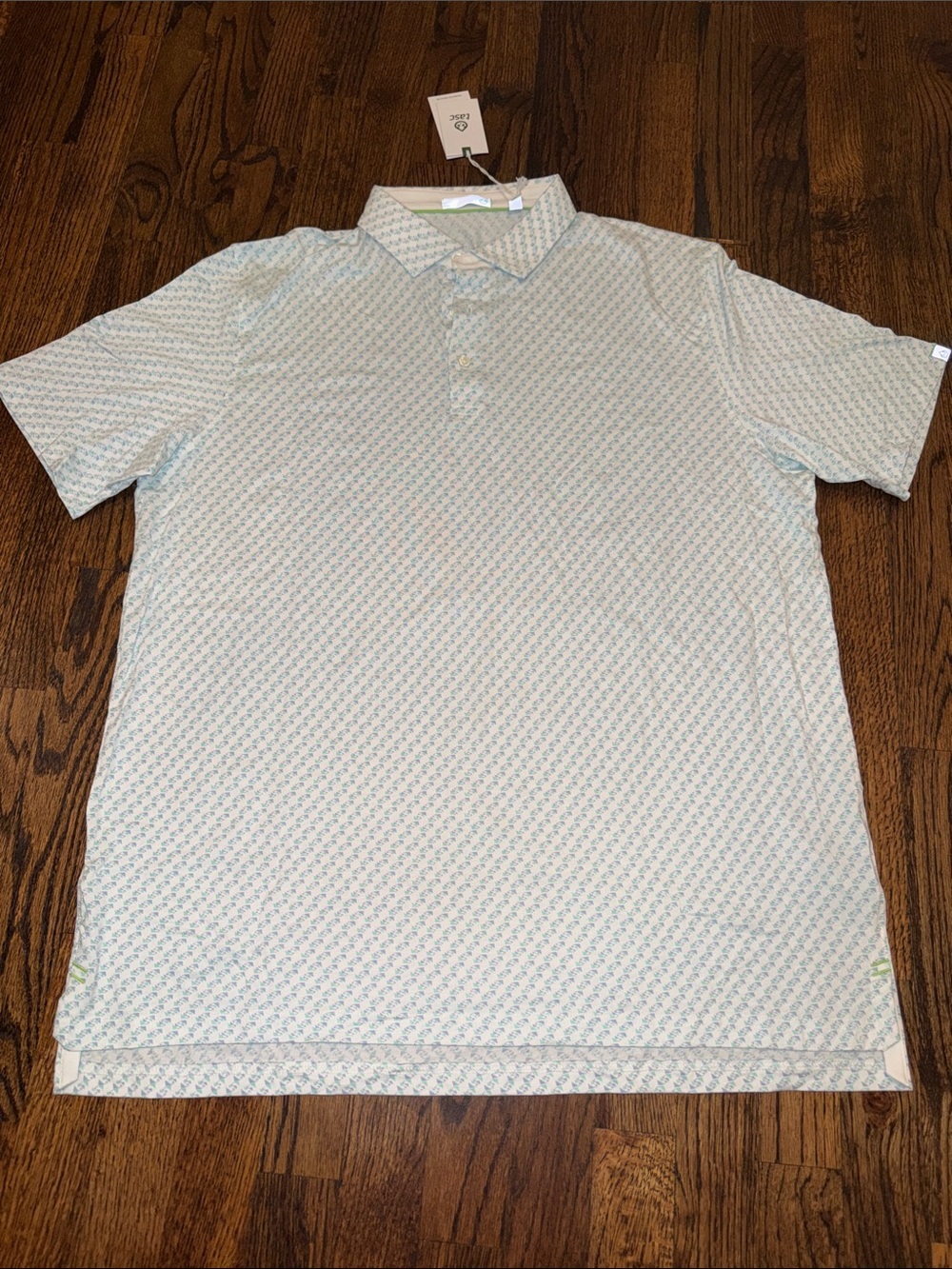 NWT Tasc Cloud Polo - Fins